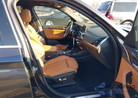 2018 BMW X3 xDrive30I z USA, uszkodzony, nr VIN 5UXTR9C59JLD60979